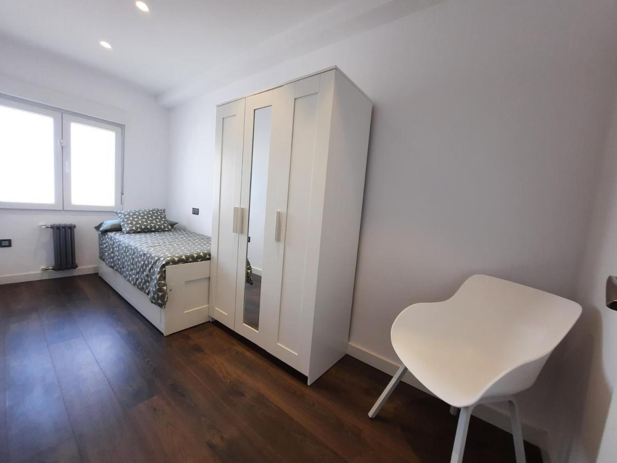 Apartamento Centro Gijon Con Wifi Gratis Y Parking Publico Proximo Incluido Eksteriør bilde